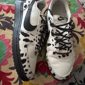 Nike Black and White Patterned Sneakers